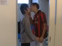 BLサッカー部の先輩と後輩が部室でラブラブH